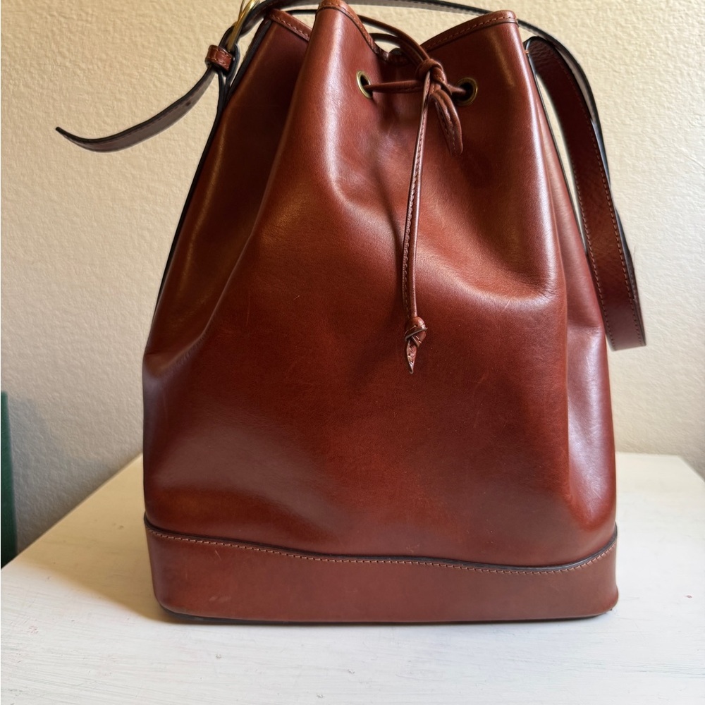 Sezane Maxi Farrow Leather Bucket Bag - XL size rare!